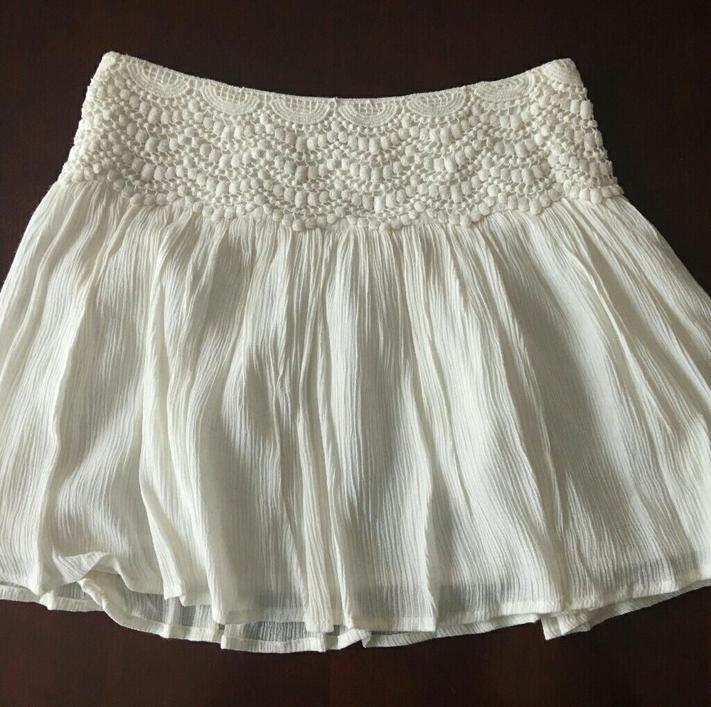 Forever 21 White Skirt